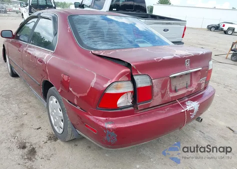 1997 Honda Accord Lx z USA, uszkodzony, nr VIN 1HGCD5632VA008751